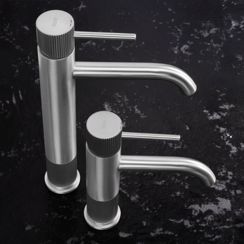 Bateria umywalkowa Rea Lungo Stripe Nikiel Szczotkowany Wysoka